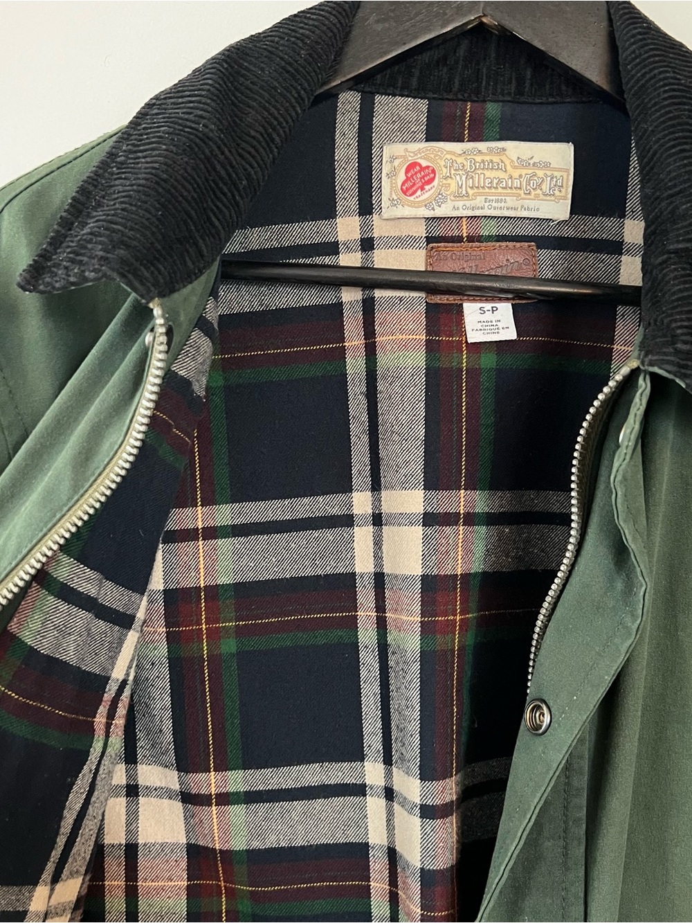 The British Millerain Co Ltd - Olive Green field coat with Black Corduroy Collar - Picture 4 of 8